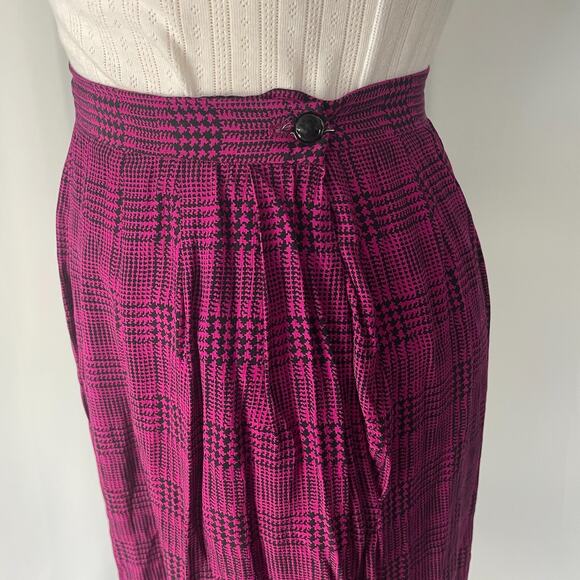 Vintage Pleated Skirt Size 8 Burgundy Black Houndstooth Midi Preppy Academia 90s - Picture 8 of 16